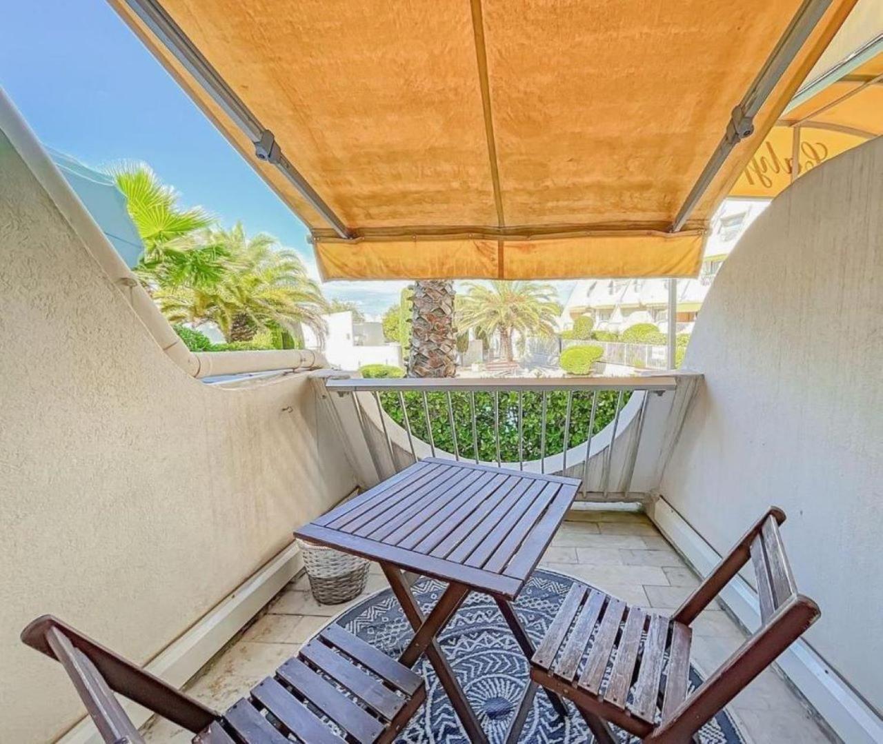 Le Soupir Des Palmiers. Ideal Couple, Piscine, Mer La Grande-Motte Exterior foto